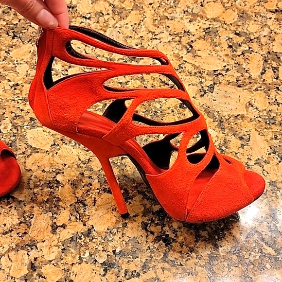 Beautiful & sexy Red Giuseppe Zanotti high heels. Size 37. EU. - Picture 8 of 10